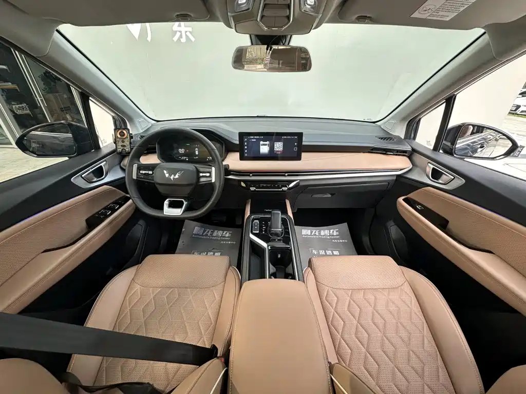 Wuling Motors Wuling Jiachen 2024 2023 Model 2.0L DHT Flagship