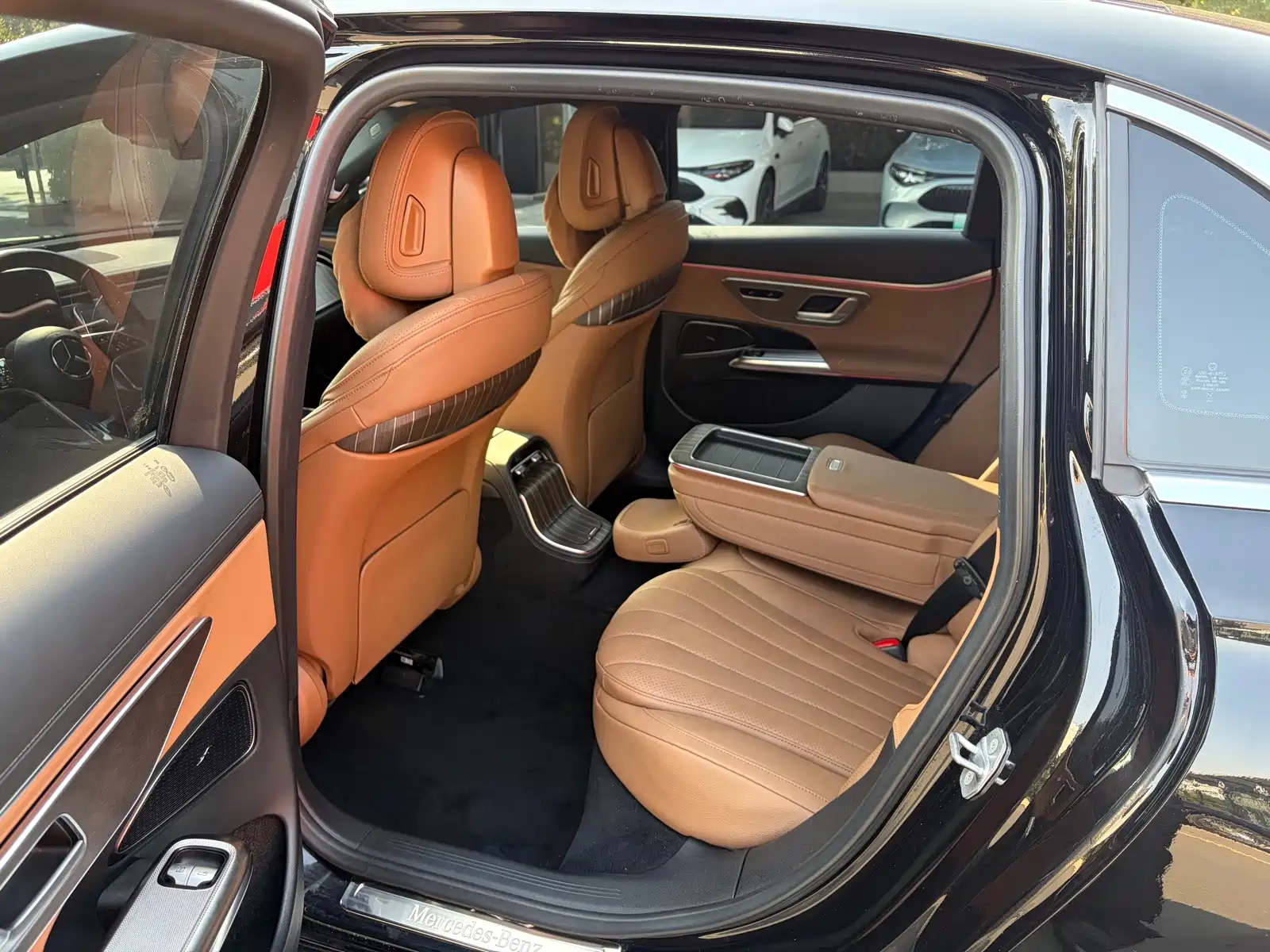 Фото 7 - Mercedes-Benz E-Class
