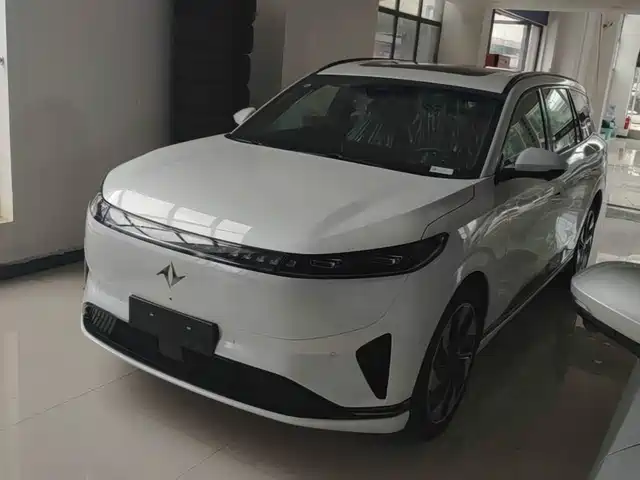 Dongfeng Yipai eπ008 2026