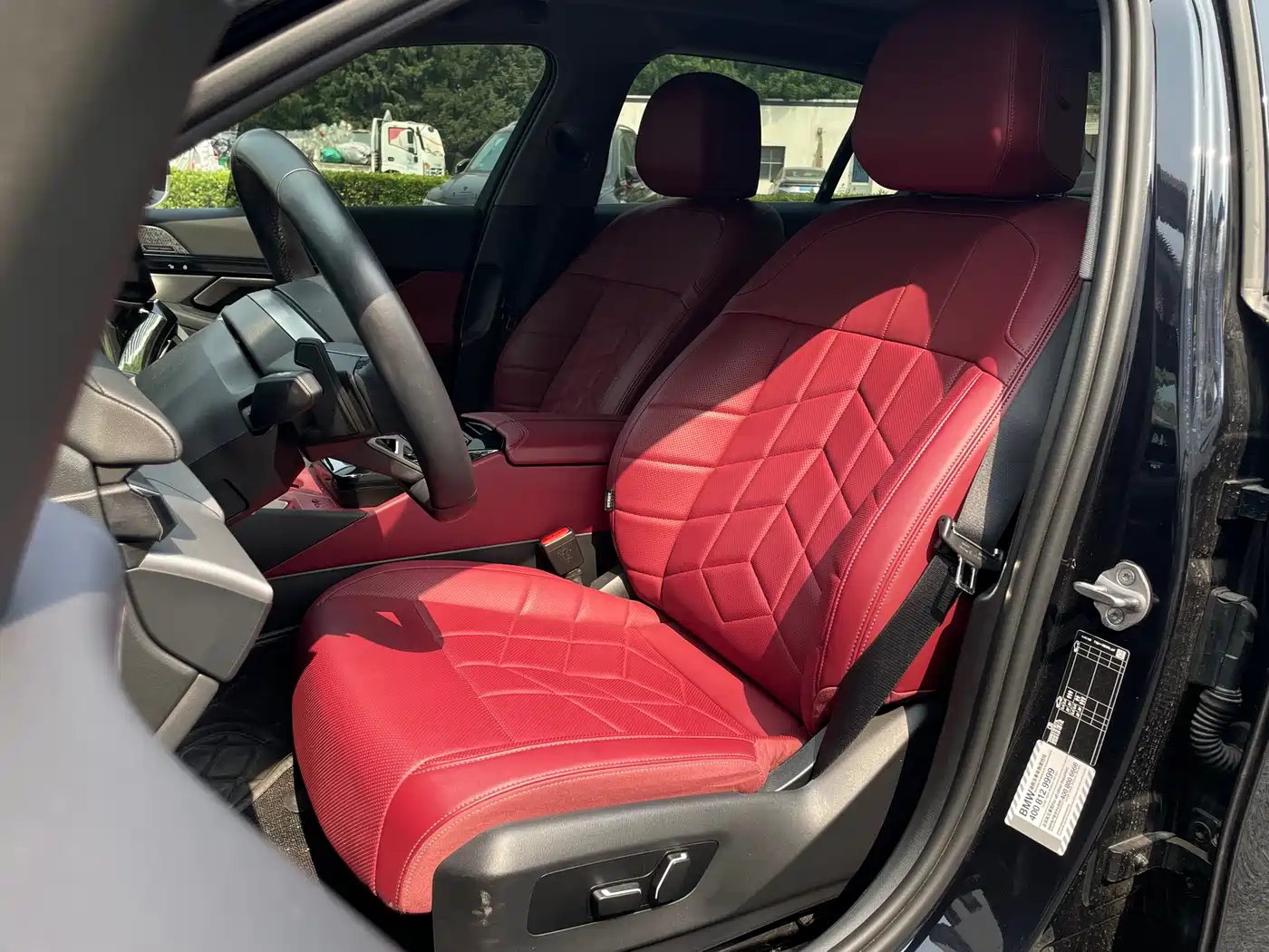 BMW 5 Series 2024 530Li Leading M Sport Package фото 10