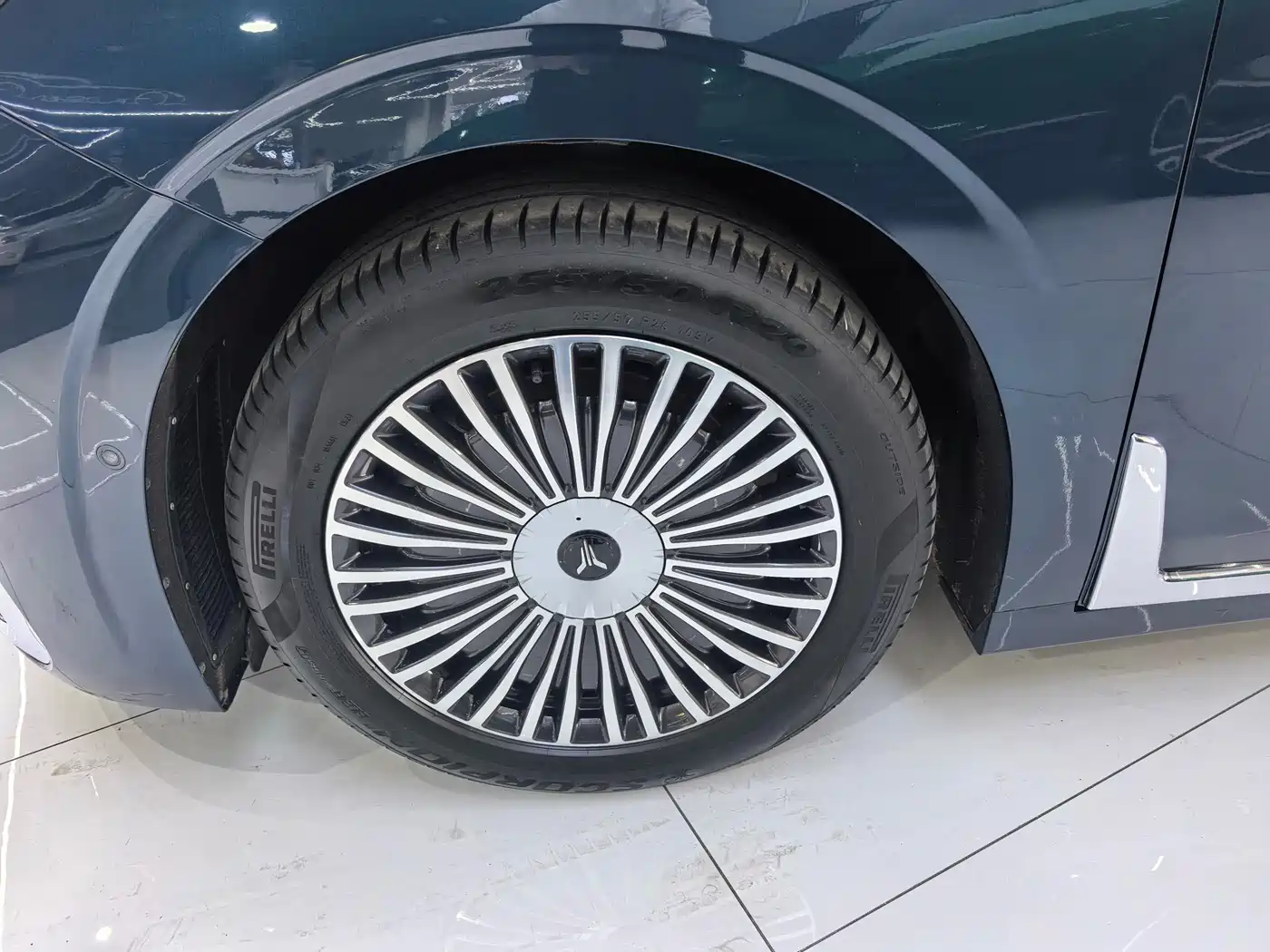 Voyah Auto Voyah Dreamer 2025 PHEV AWD Flagship Kunpeng Edition фото 5