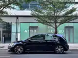 Photo 3 - Volkswagen Golf