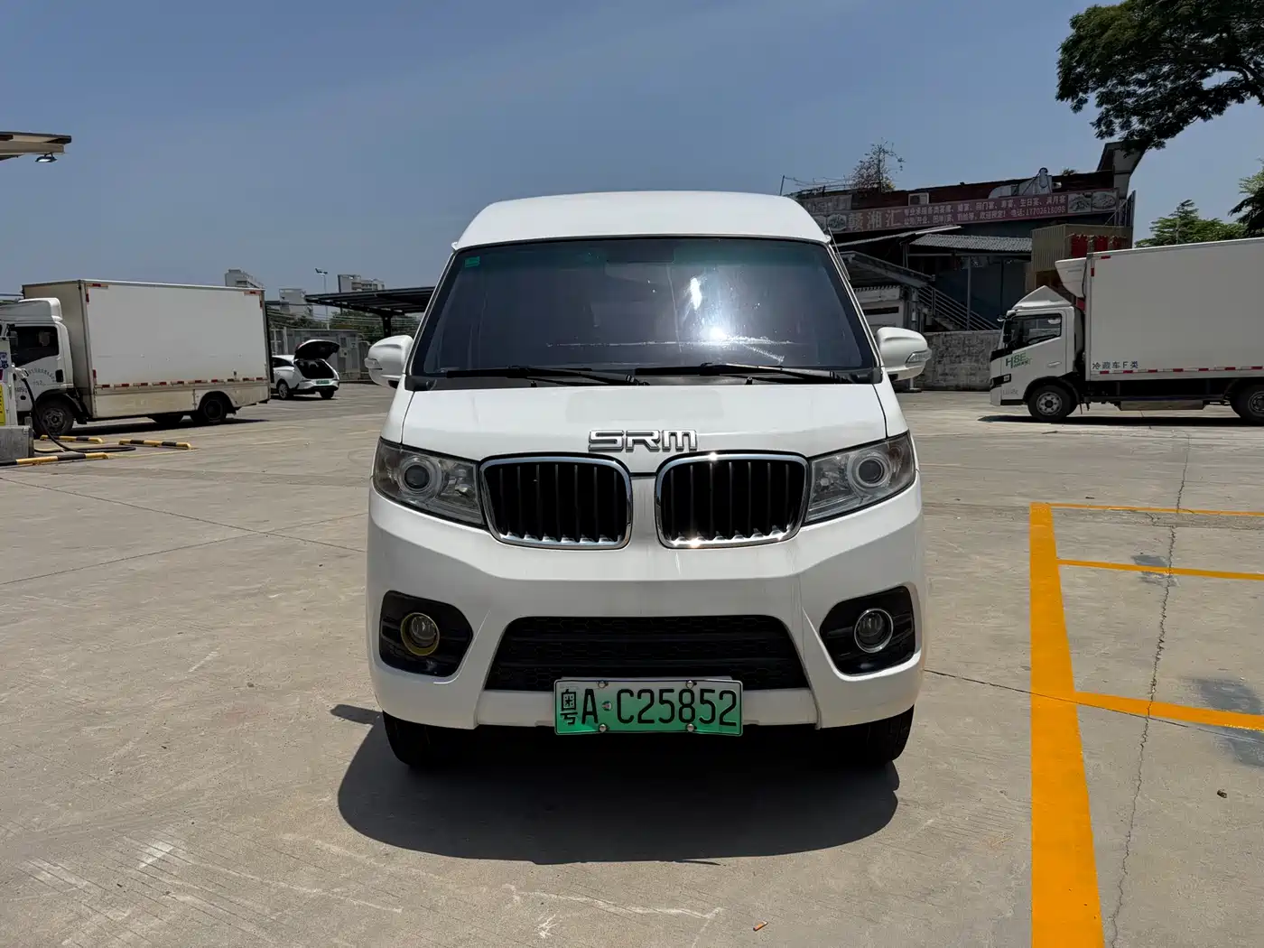 SRM Xinyuan Good Luck 2023 2023 Standard Passenger Van 6-Seater
