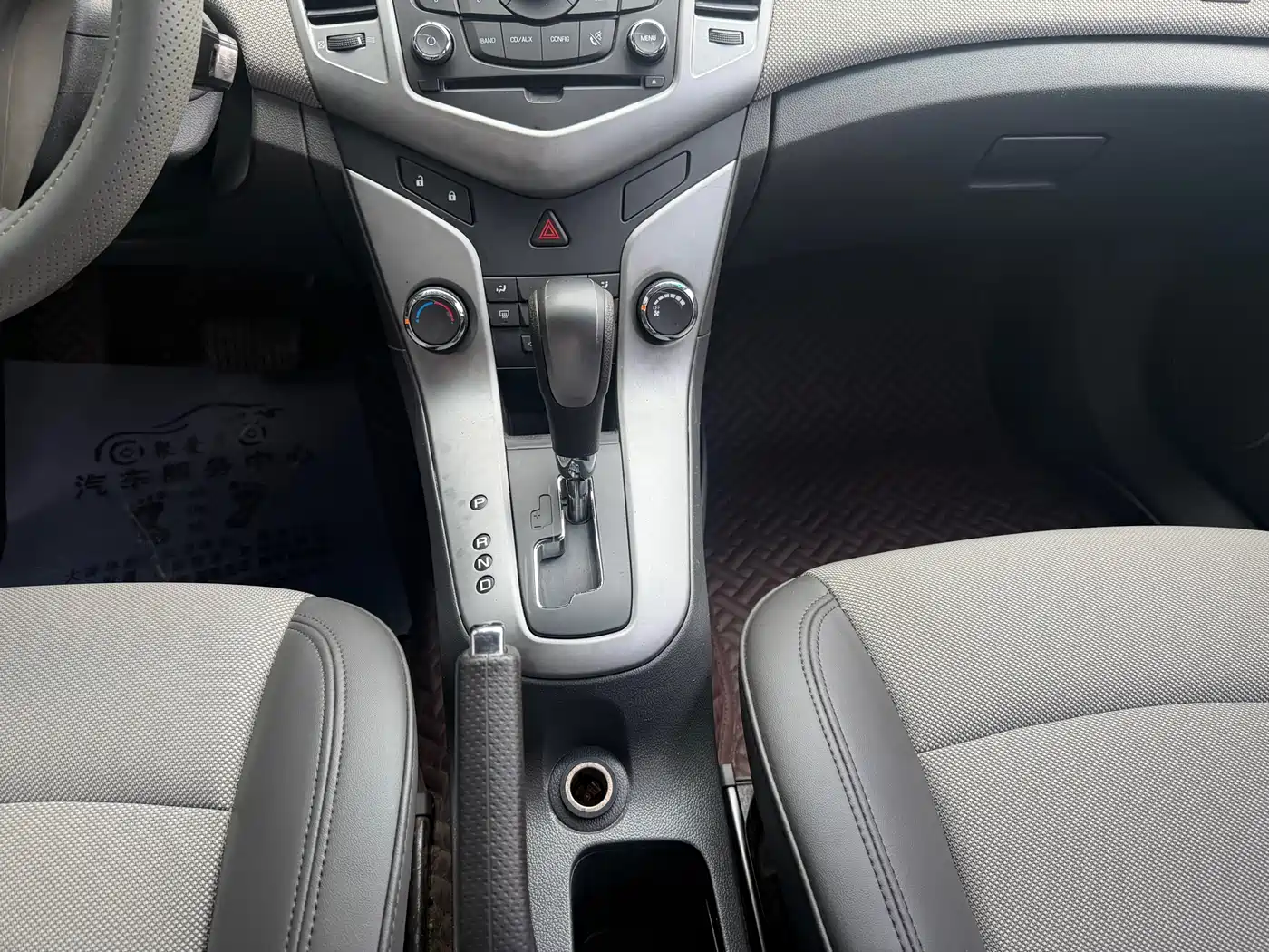 Chevrolet Cruze 2013 Model 1.8L SE AT фото 10