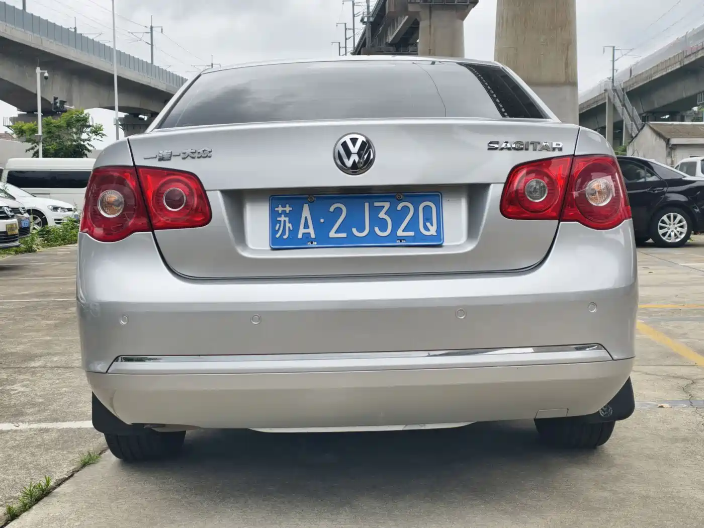Volkswagen Sagitar 2011 2011 1.6L Automatic Fashion