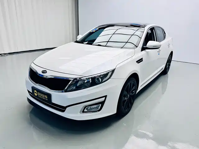 Kia K5 2014 2.0L Automatic LUXURY — фото 1