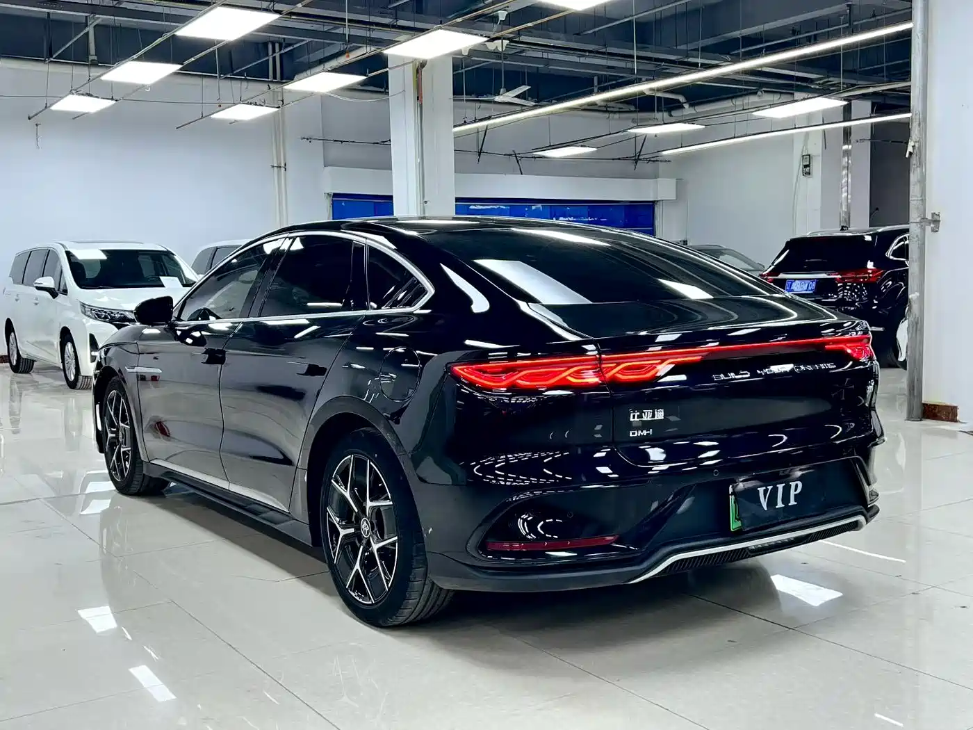 BYD Han 2023 DM-i Champion Edition 200KM Exclusive фото 7