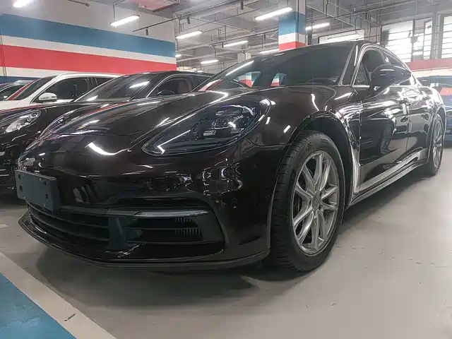 Porsche Panamera 2020