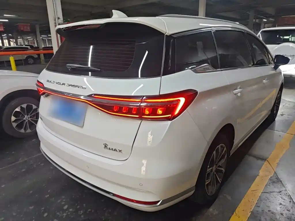 BYD Song MAX 2022 2021 Upgrade 1.5T Automatic Luxury Edition 7-Seater