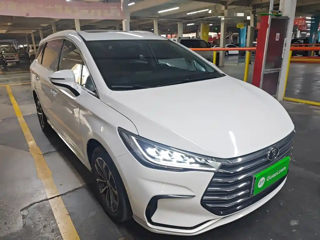 2022 BYD Song MAX