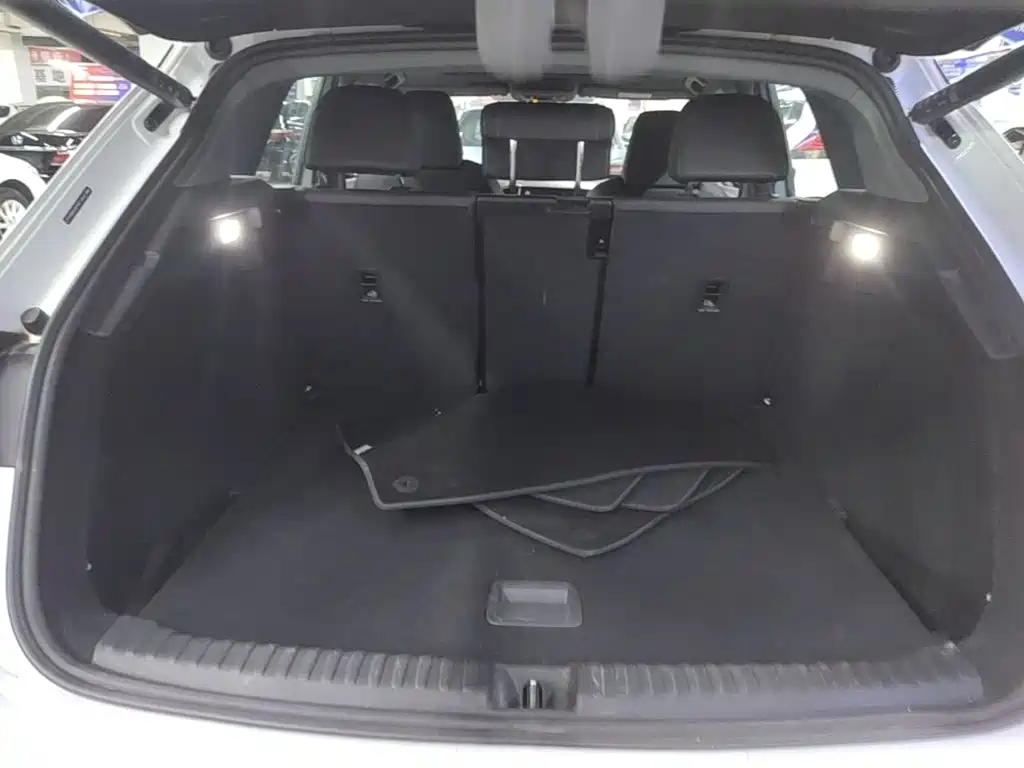 Audi Q4 e-tron 2023 2023 50 e-tron quattro Creation Edition