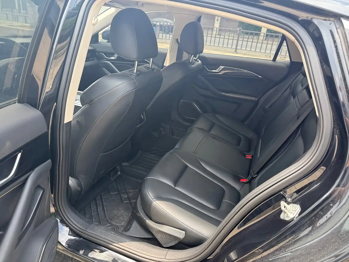 Besturn B70 2020 2021 1.5T Automatic Joy Edition