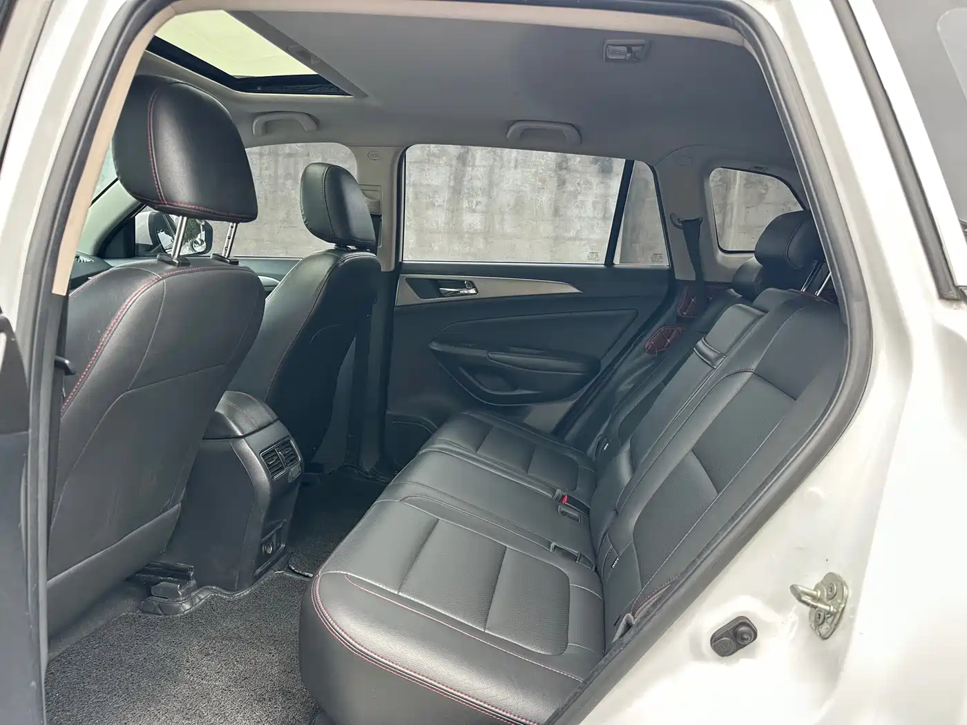 Photo 11 - Changan CS75