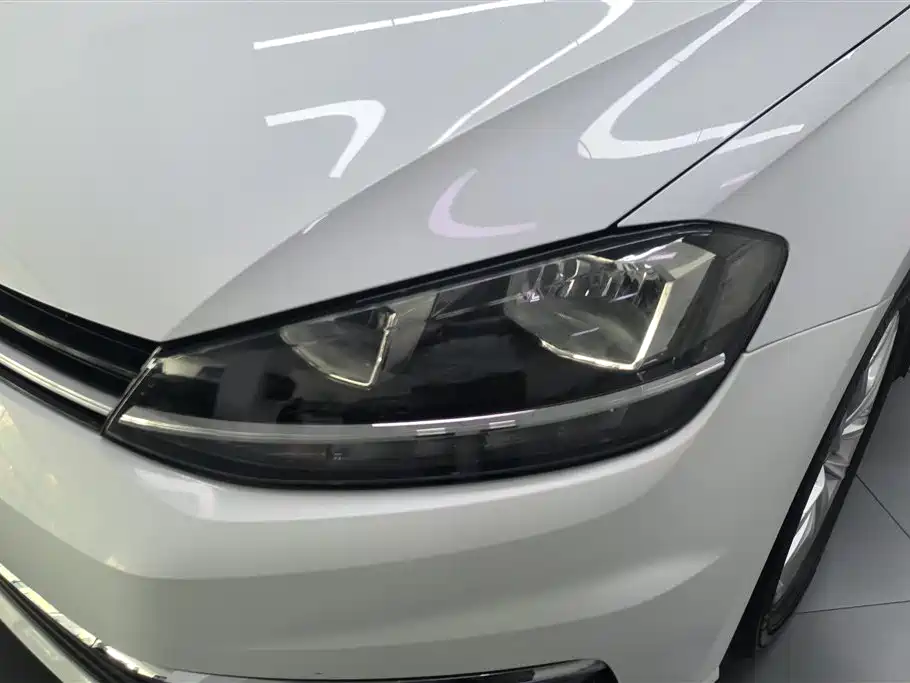 Volkswagen Golf 2019 200TSI DSG Comfort Progressive China VI фото 5