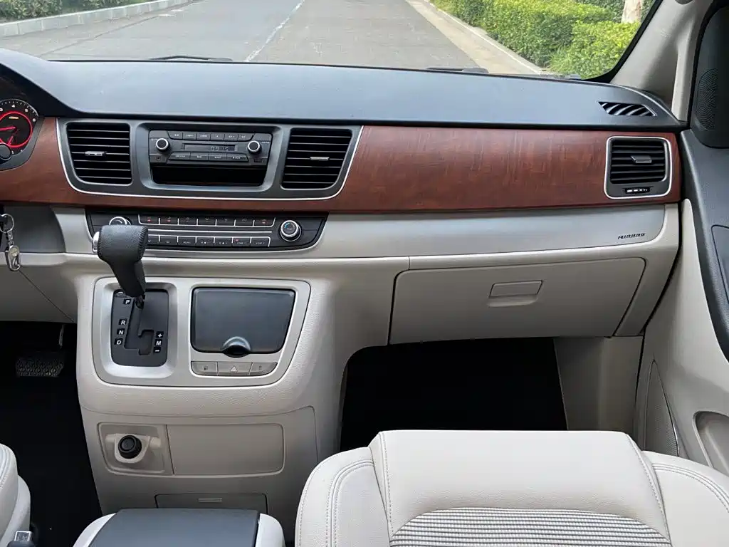 Фото 8 - SAIC Maxus Maxus G10