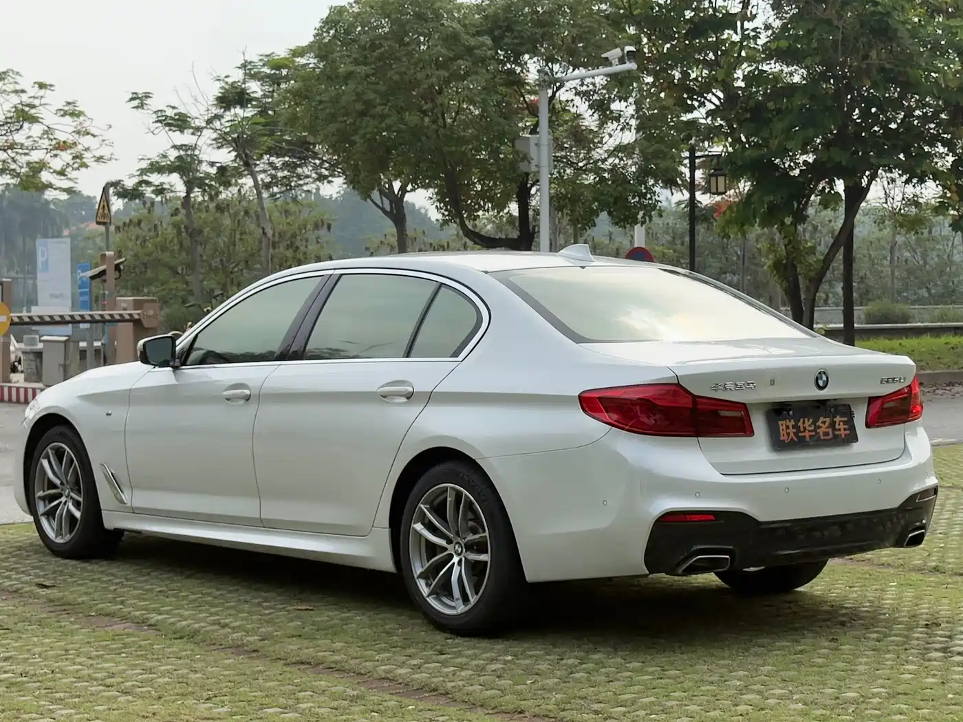 BMW 5 Series 2020 525Li M Sport Package фото 21