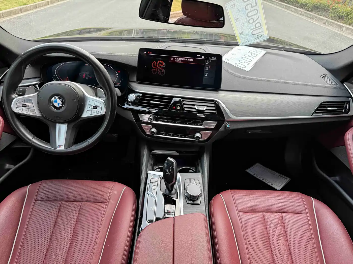 BMW 5 Series 2023 530Li Leading M Sport Package фото 7