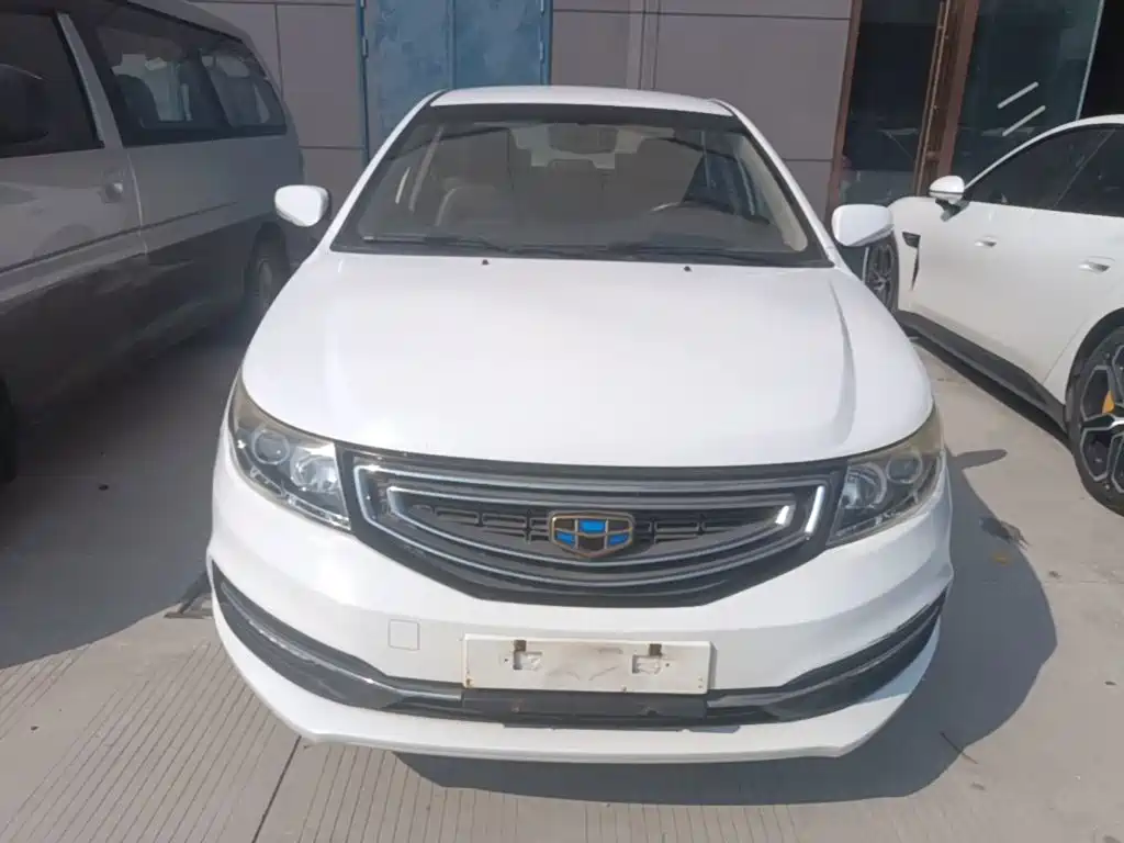 Фото 3 - Geely Vision