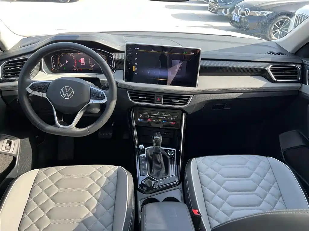 Volkswagen Tayron 2023 280TSI 2WD Luxury Plus Advanced Edition фото 14