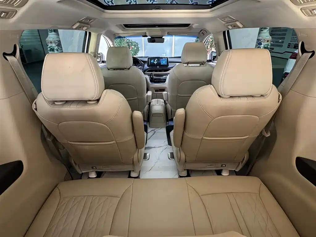 Buick GL8 2023 Land Business Class Premium фото 12