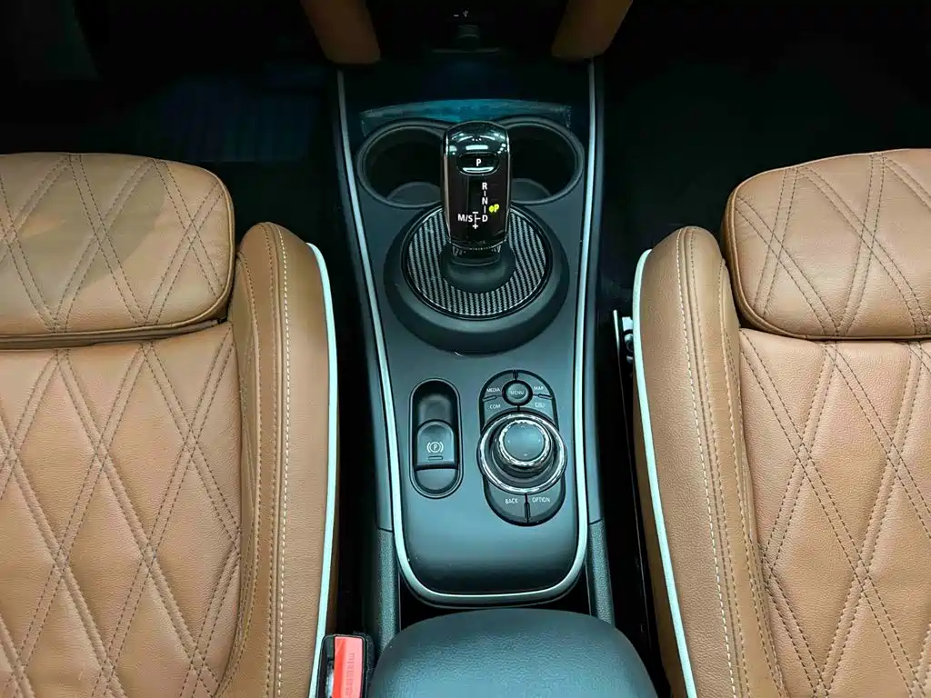 Фото 10 - MINI COUNTRYMAN