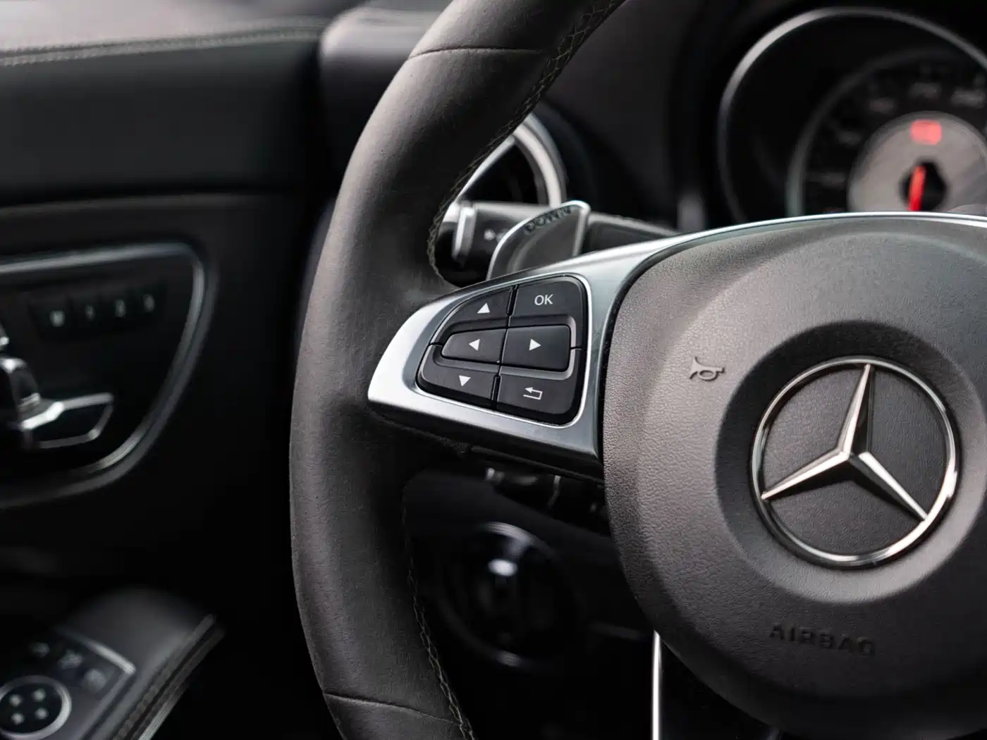 Mercedes-Benz CLA AMG 2017 Facelift AMG CLA 45 4MATIC фото 14