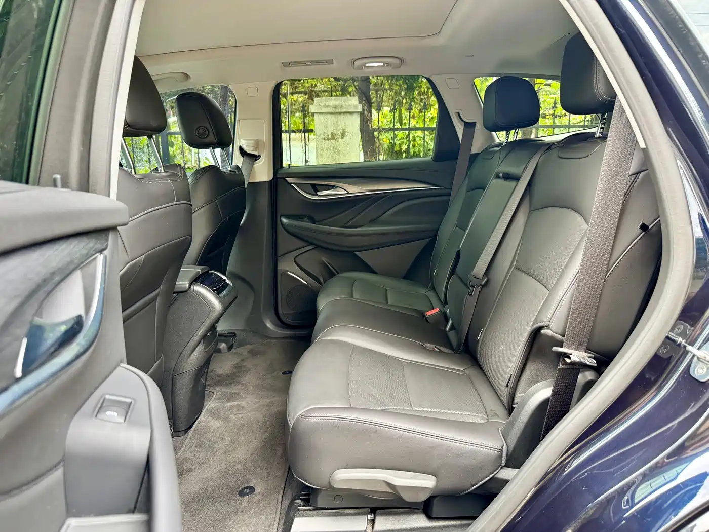 Photo 16 - Buick Enclave