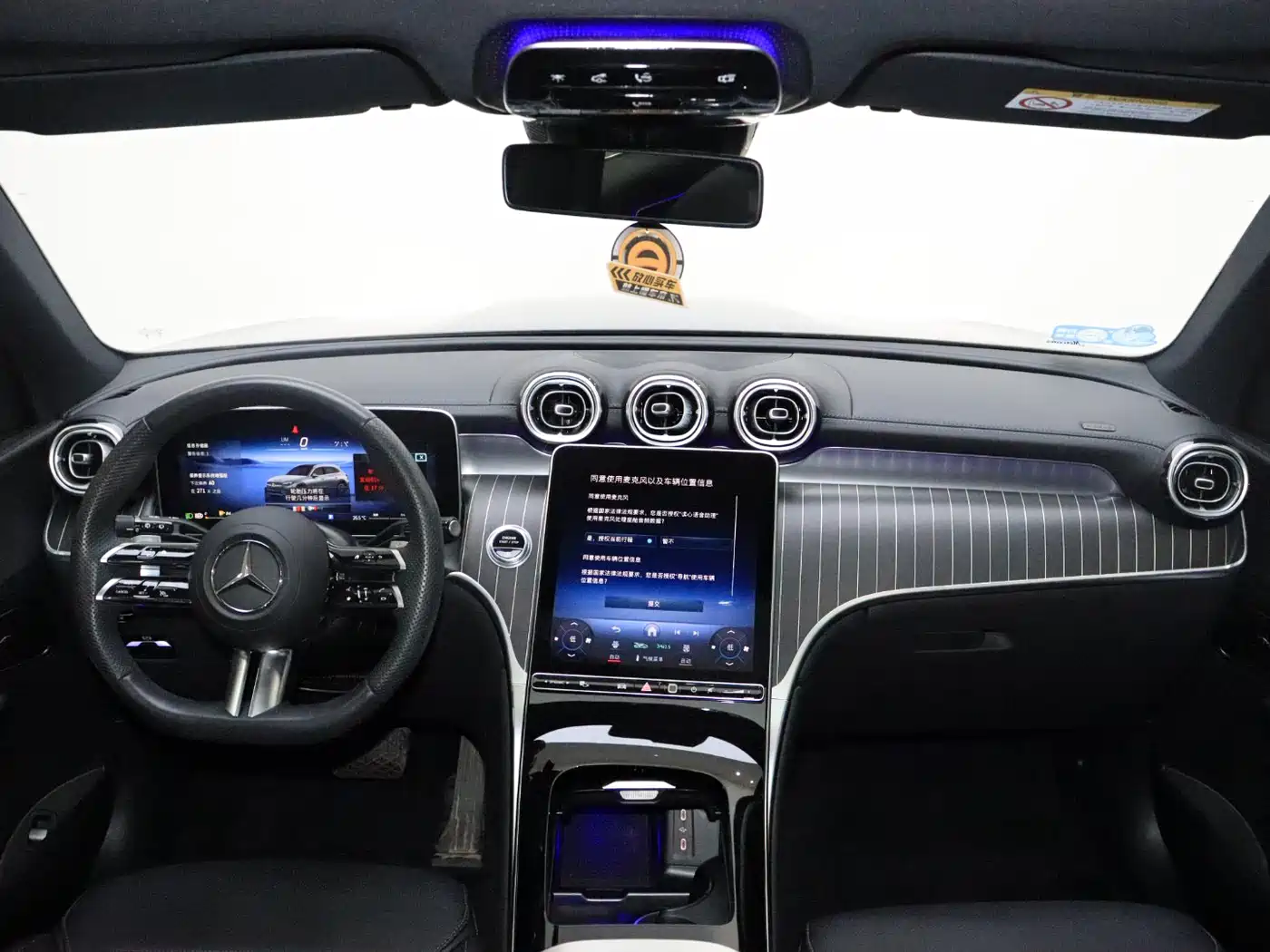 Mercedes-Benz GLC 2023 GLC 300 L 4MATIC Sport 5-Seater фото 15