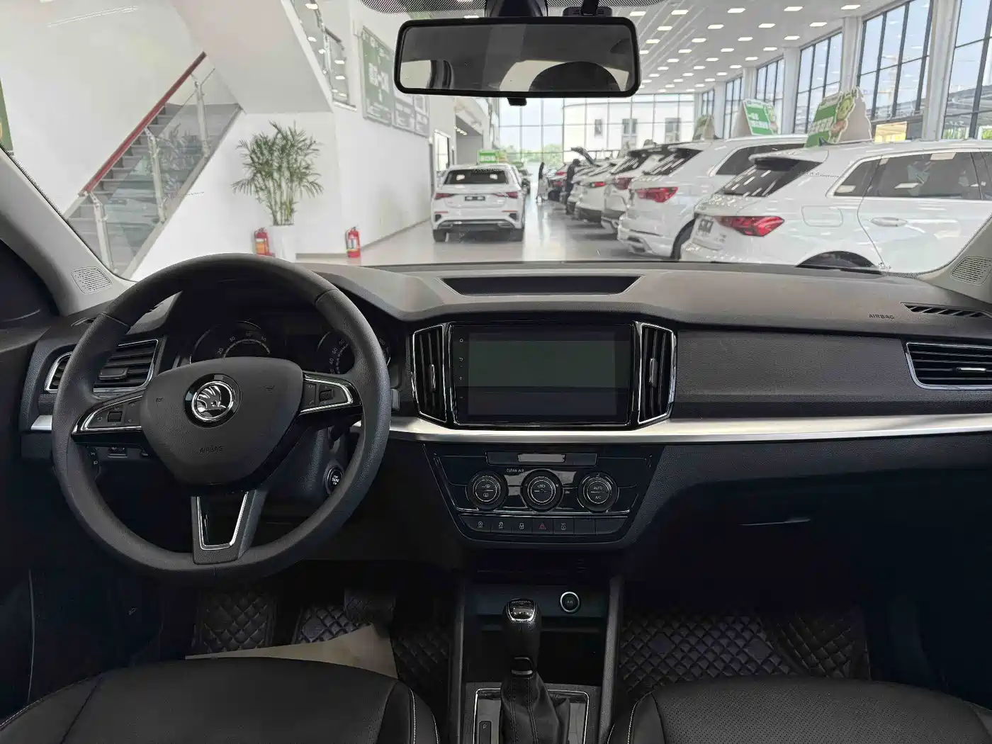 Škoda Kamiq 2023 Facelift 1.5L Auto Comfort Edition фото 15
