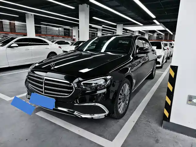 Mercedes-Benz E-Class 2023