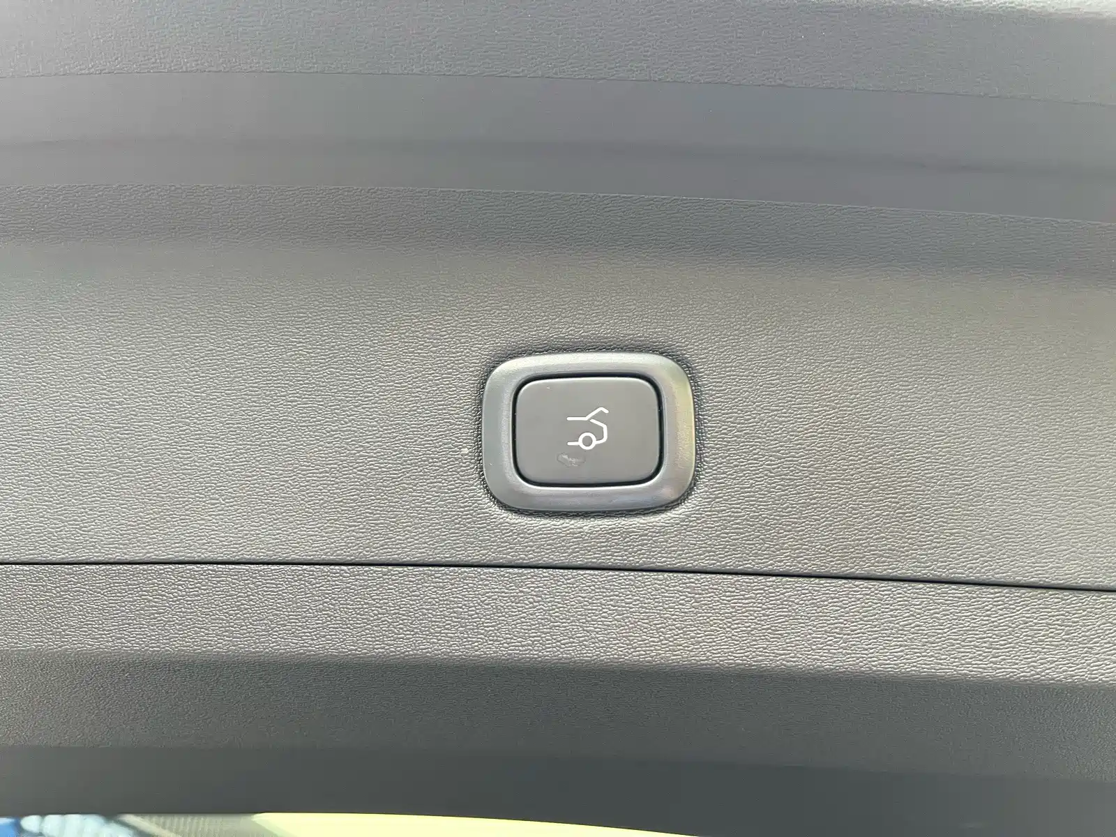 Фото 33 - NIO ES8