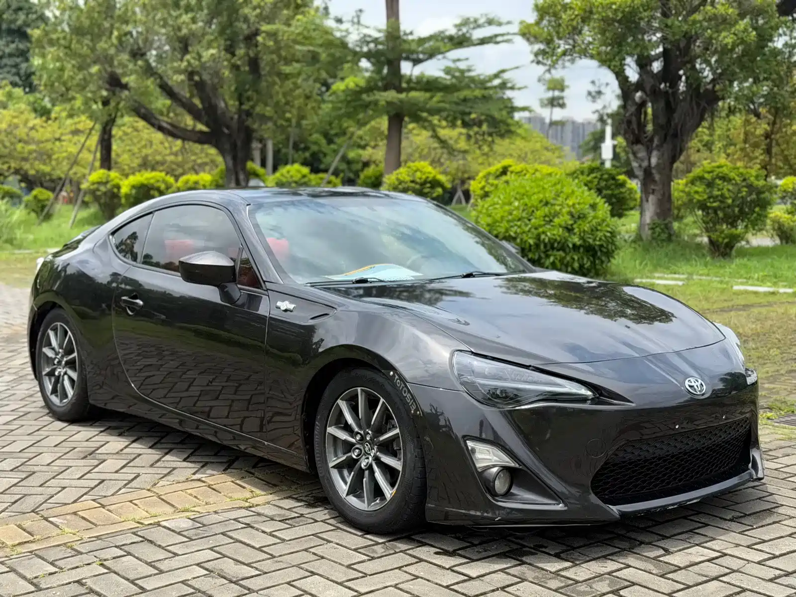 Фото 3 - Toyota 86