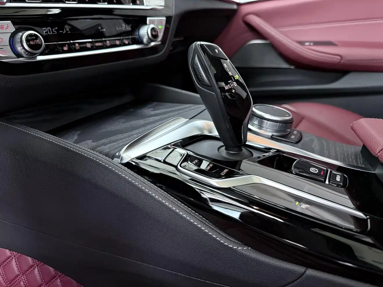 BMW 5 Series 2021 530Li Leading M Sport Package фото 9
