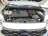 Photo 10 - Ford Escape