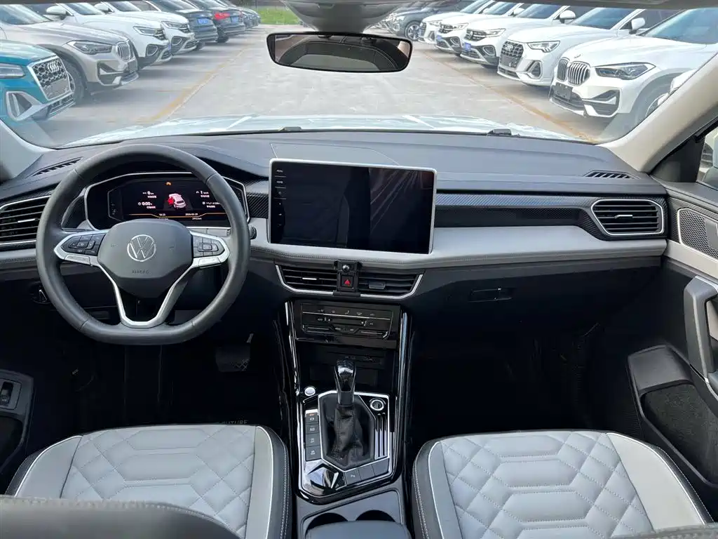 Volkswagen Tayron 2023 280TSI 2WD Luxury Plus Advanced Edition фото 14