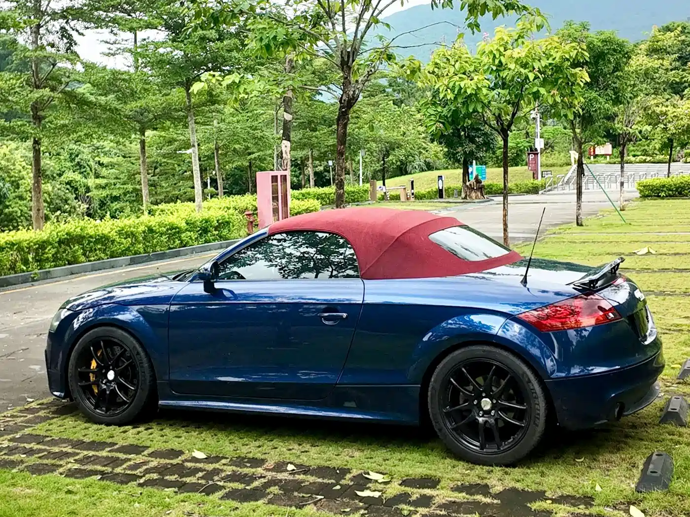 Фото 37 - Audi TT