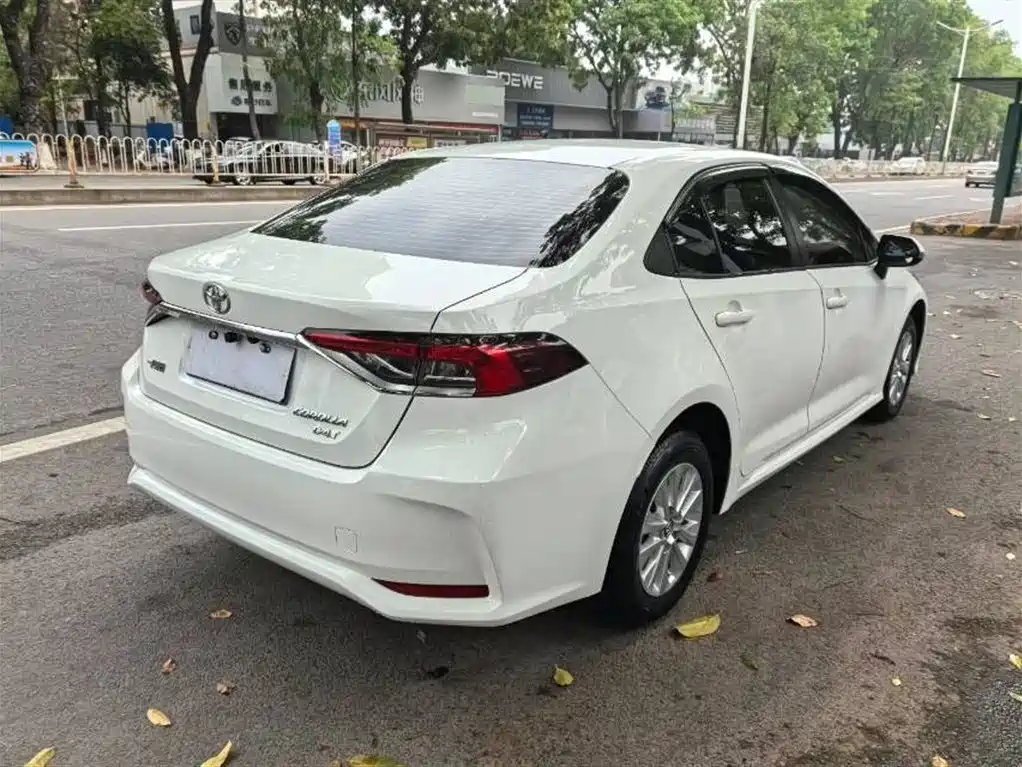 Toyota Corolla 2019 1.2T S-CVT GL Pioneer Edition фото 7