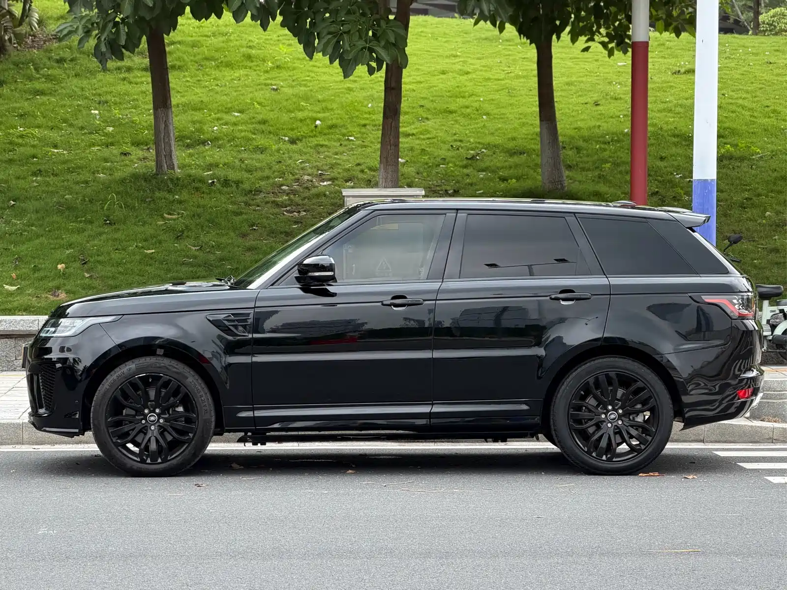 صورة 7 - Land Rover Range Rover Sport