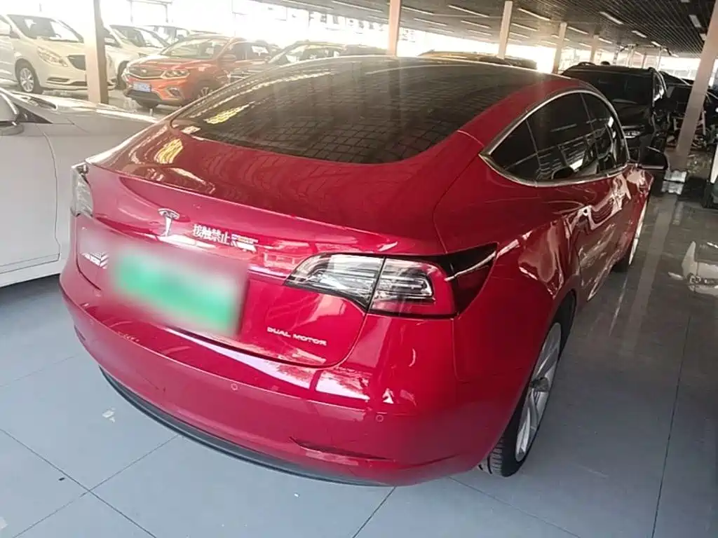 Фото 7 - Tesla Model 3 (Import)