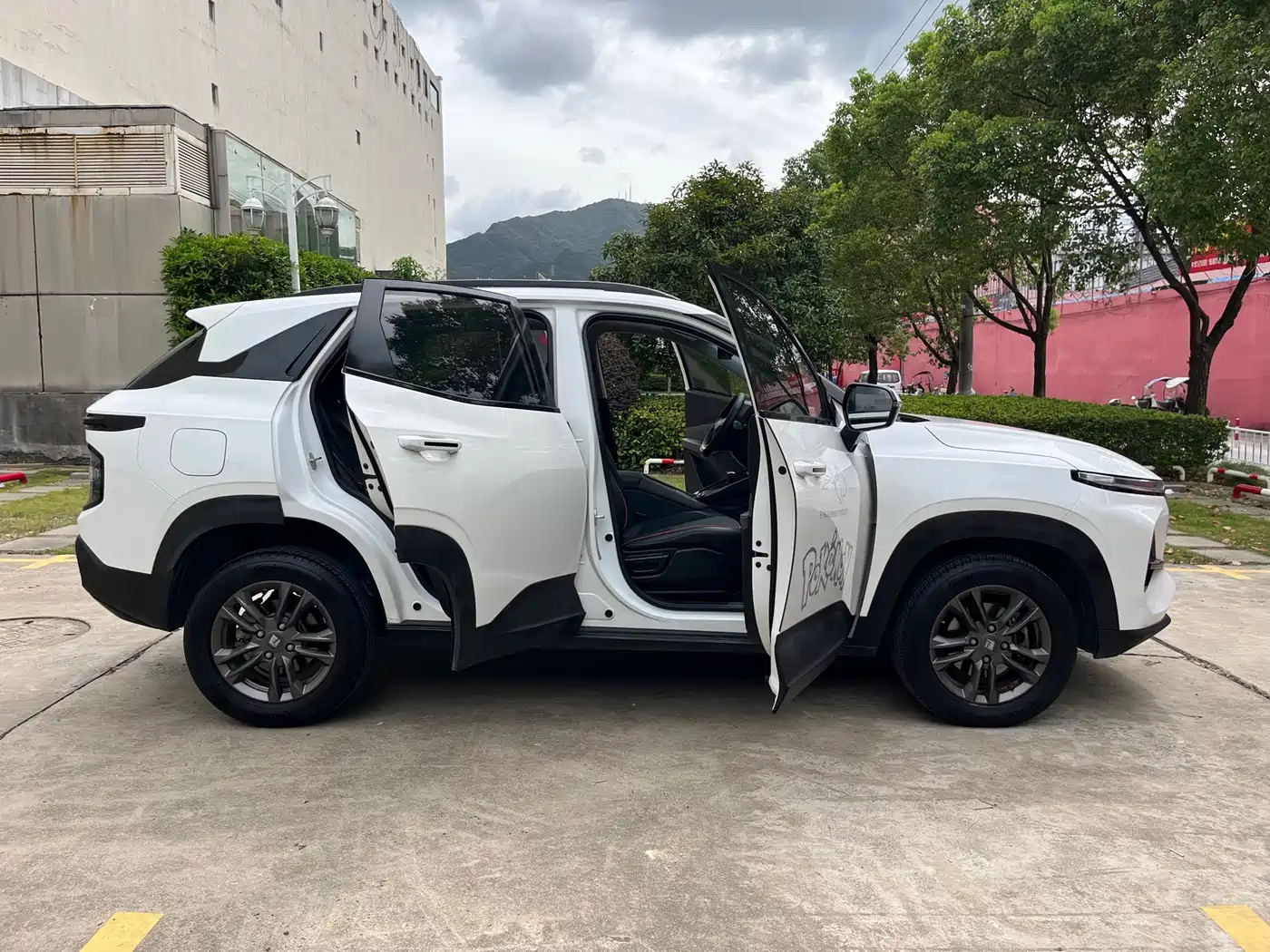 Baojun RS-3 2020 2020 1.5L CVT Smart Elite