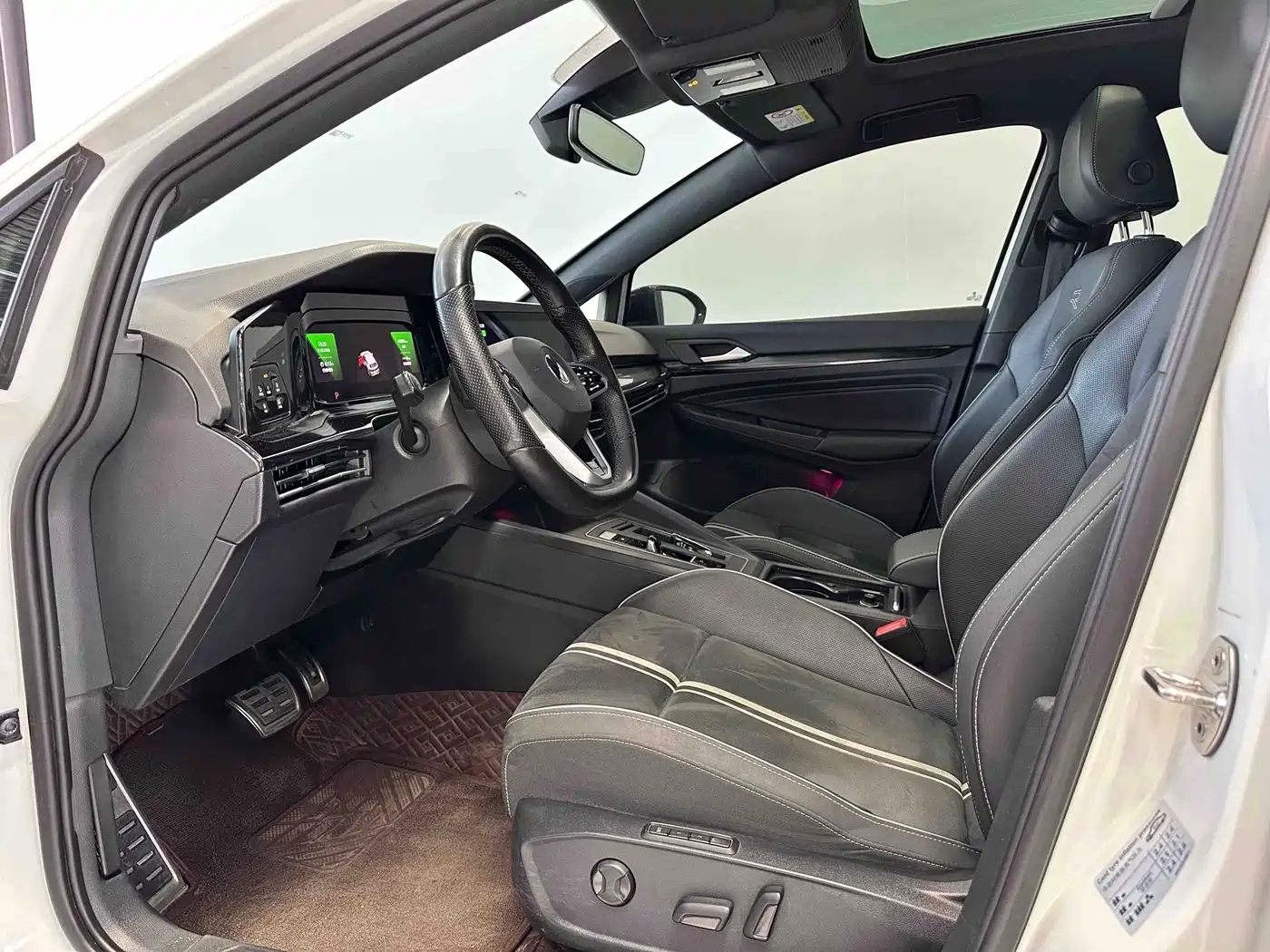 Volkswagen Golf 2021 280TSI DSG R-Line фото 4