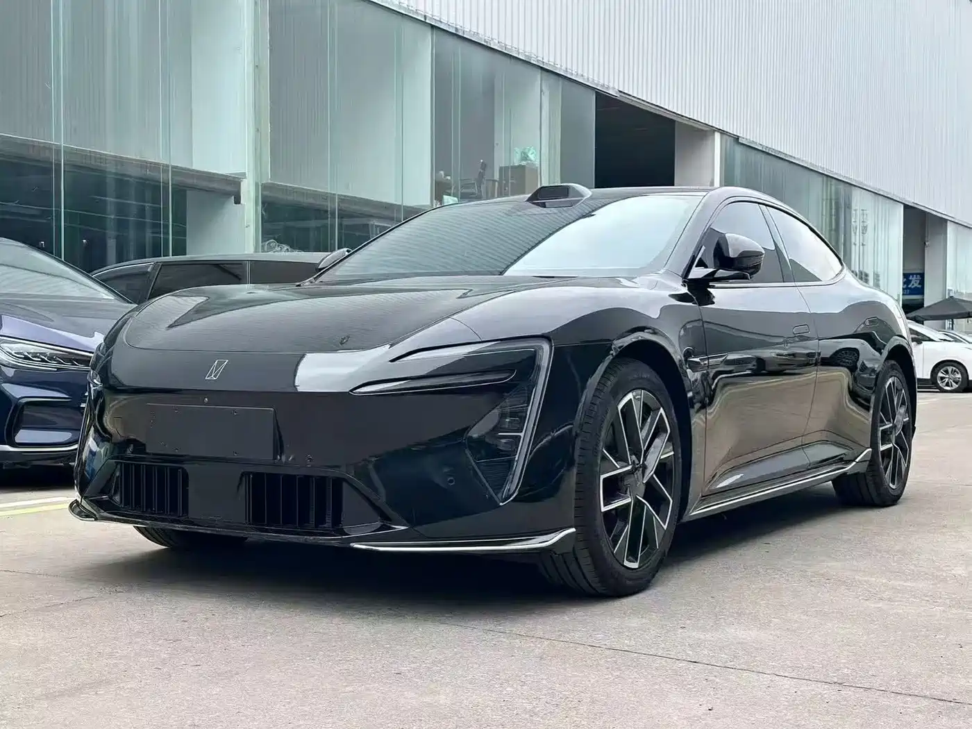 2026 Avatr 06