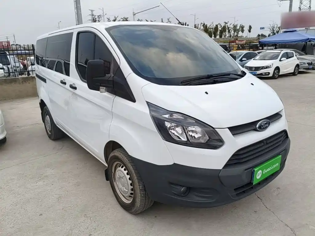 Ford Transit 2023 2019 2.0T Gasoline Multi-Purpose Commercial Vehicle Short Wheelbase Low Roof 6-Seater China VI