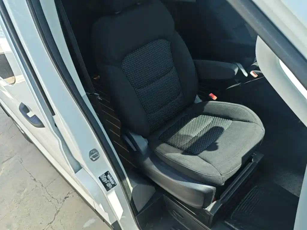 SAIC Maxus Xintu V90 2021 2020 2.0T AMT YunJie Edition FWD Single Rear Tire Long Wheelbase High Roof 7-seater