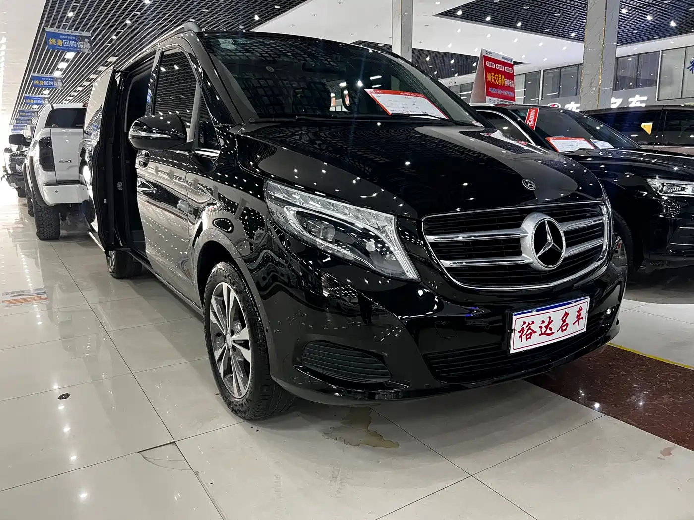 Mercedes-Benz V-Class 2018 V 260 Pilot Edition China V фото 2