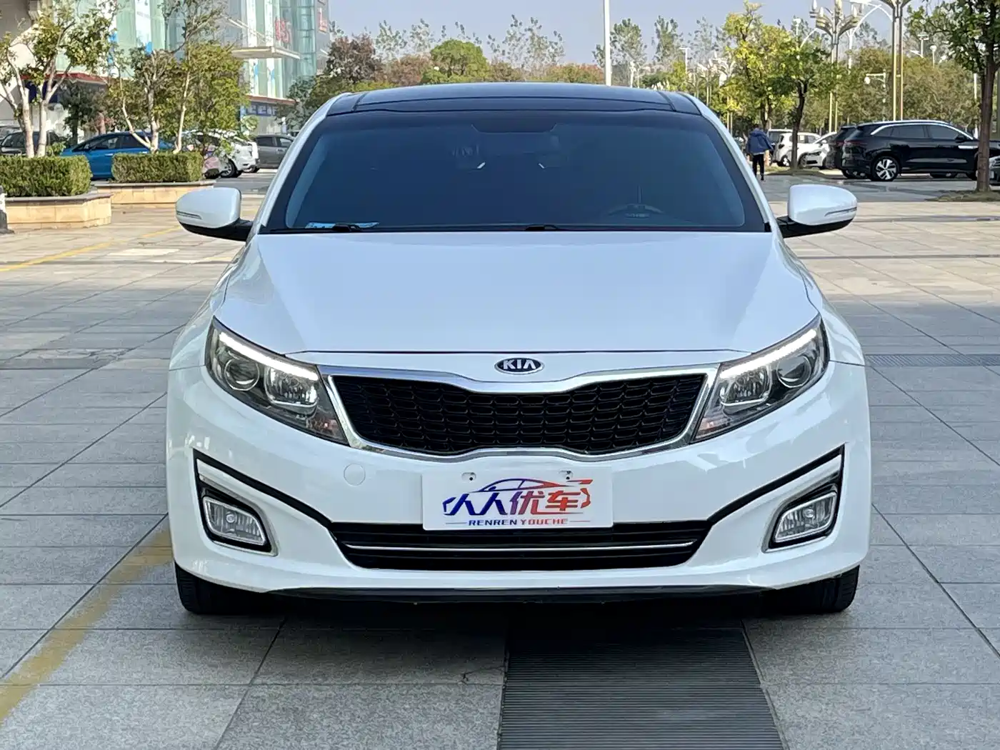 Kia K5 2014 2.0L Automatic LUXURY фото 2