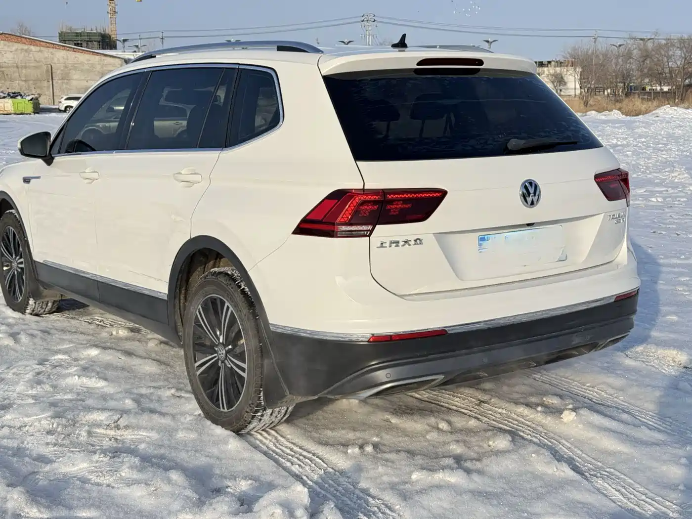 Volkswagen Tiguan L 2018 380TSI Automatic AWD Luxury Edition фото 7