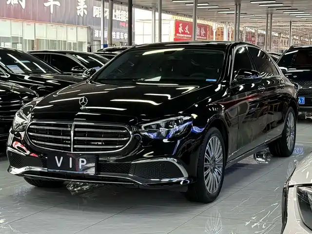 Mercedes-Benz E-Class 2022