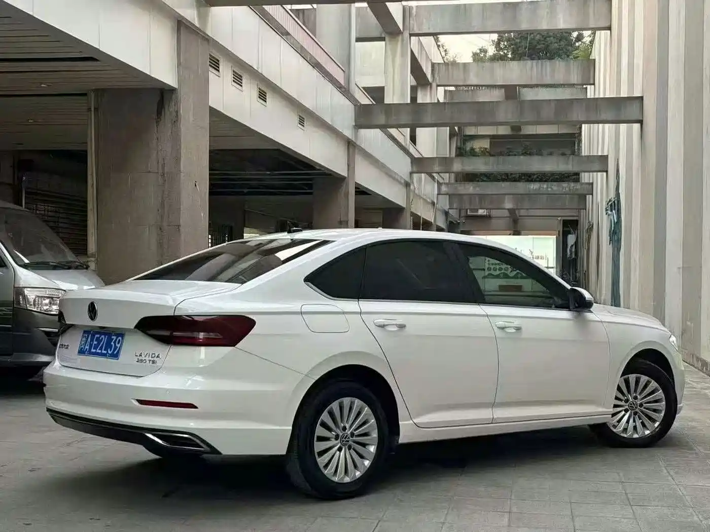 Фото 7 - Volkswagen Lavida