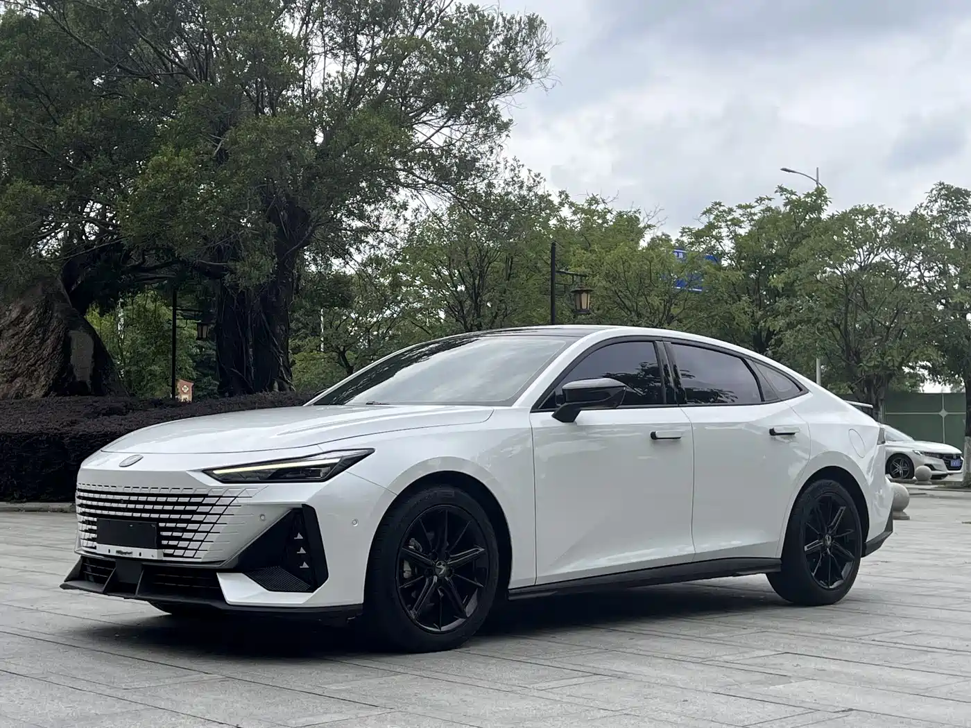 CHANGAN UNI-V